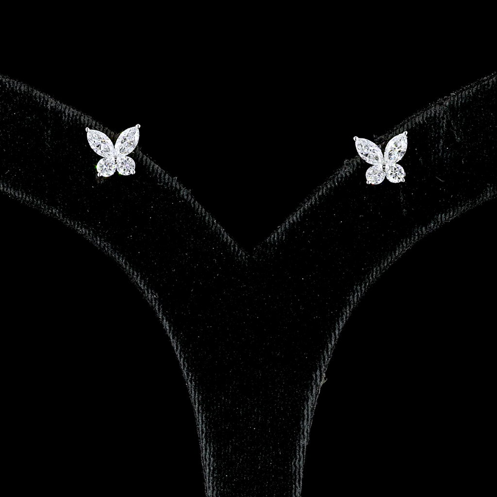 1.17 Cts 14k White Gold Mix Shape Studs Earring