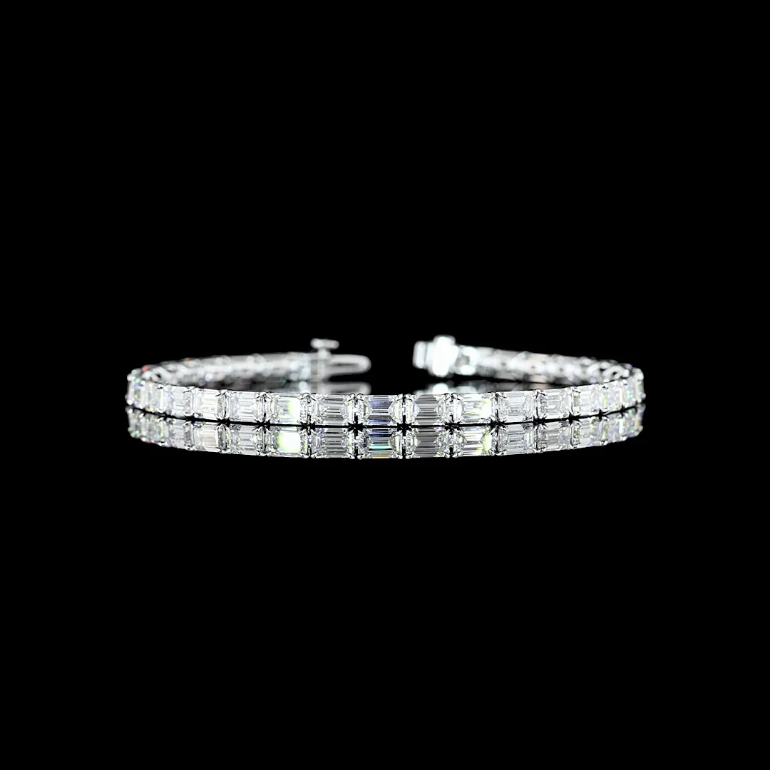 11.62 Cts 14k White Gold Emerald Shape Tennis Bracelet