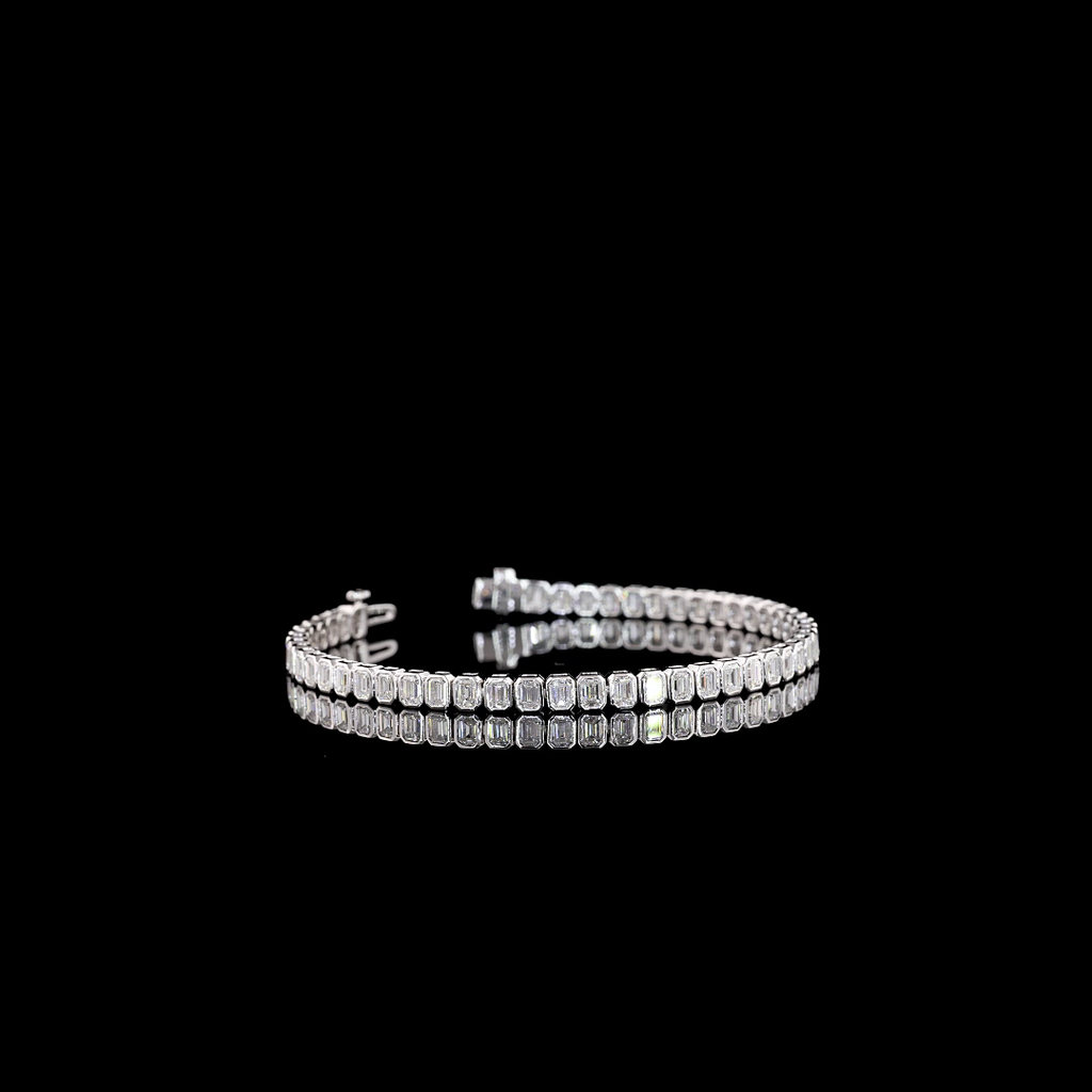 5.5 Cts 14k White Gold Emerald Shape Tennis Bracelet