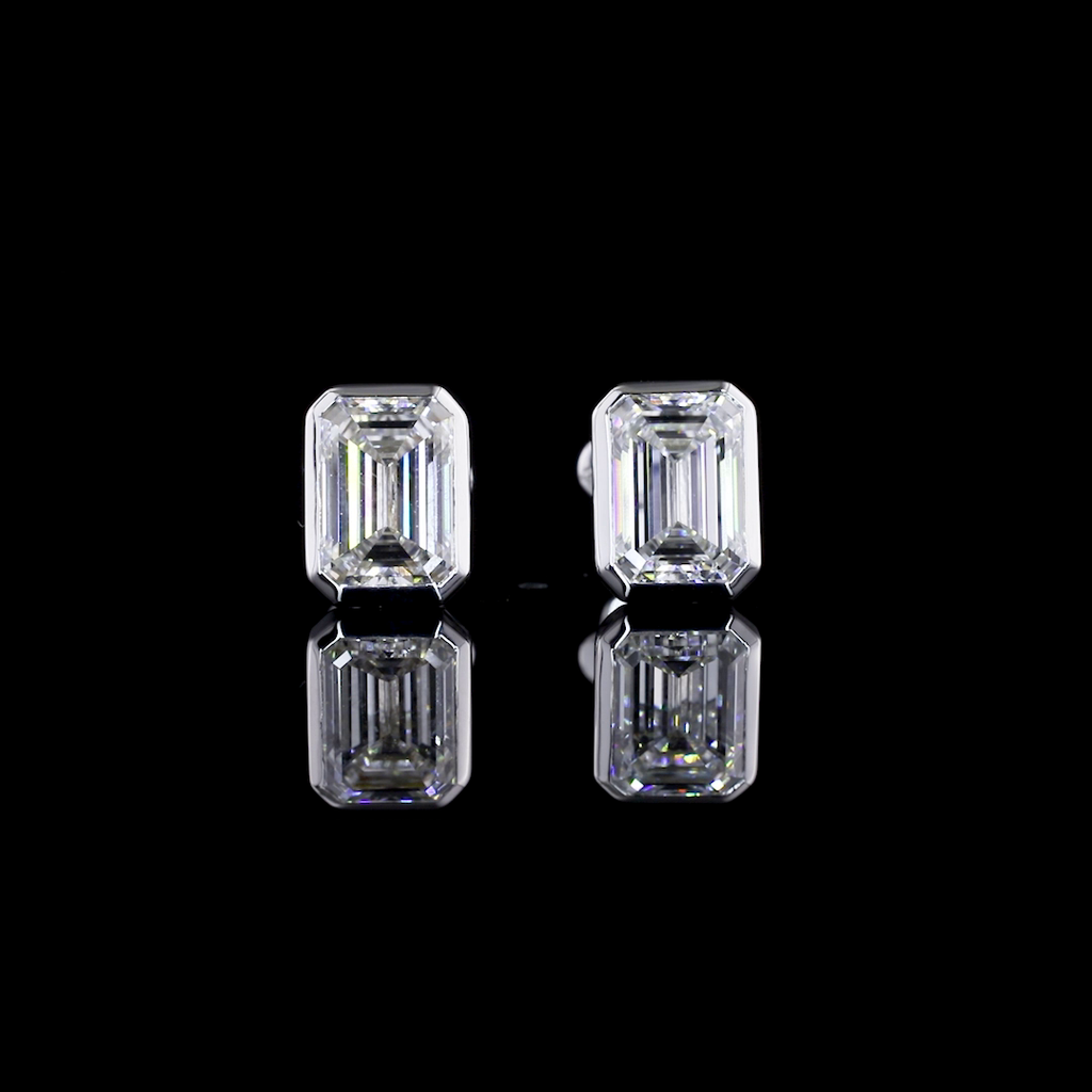 4.09 Cts 14k White Gold Emerald Shape Studs Earring