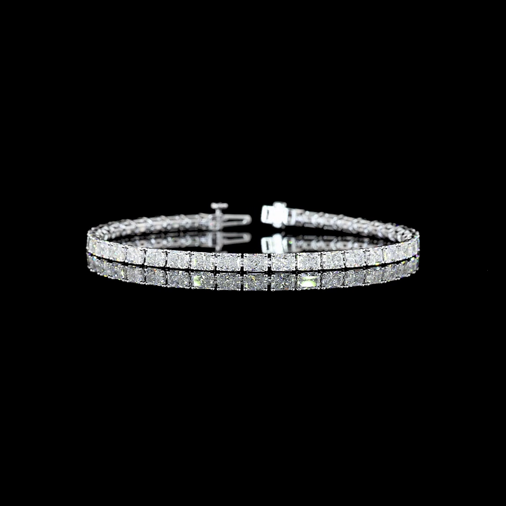 8.89 Cts 14k White Gold Radiant Shape Tennis Bracelet