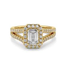 9.06 Cts 14k Yellow Gold Emerald Shape Split Shank Ring
