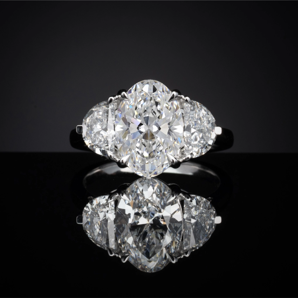 5.86 Cts 14k White Gold Oval Shape 3 Stones Ring