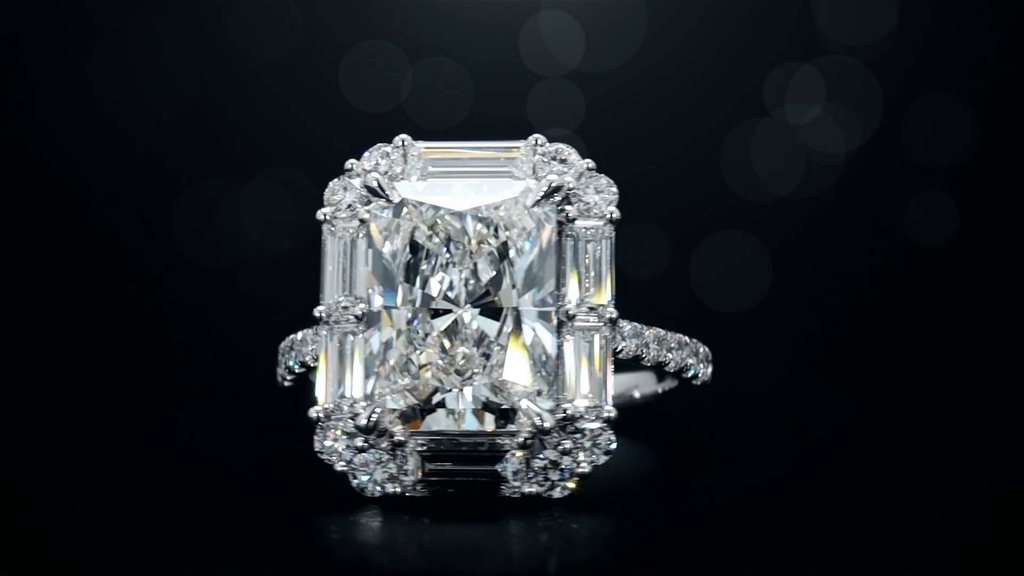 5.57 Cts 14k White Gold Radiant Shape Special Ring