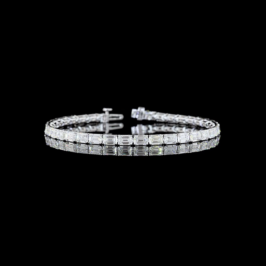 11.36 Cts 14k White Gold Emerald Shape Tennis Bracelet