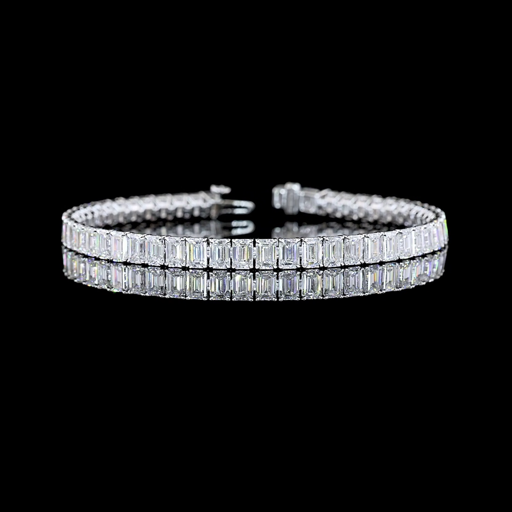 14.01 Cts 14k White Gold Emerald Shape Tennis Bracelet