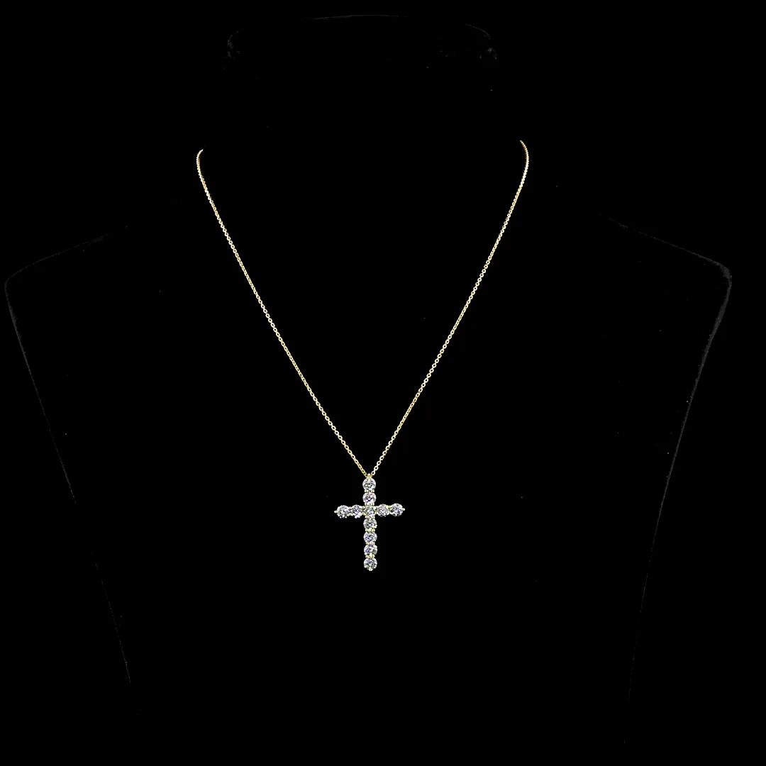 1.92 Cts 14k Yellow Gold Round Shape Symbol Pendant