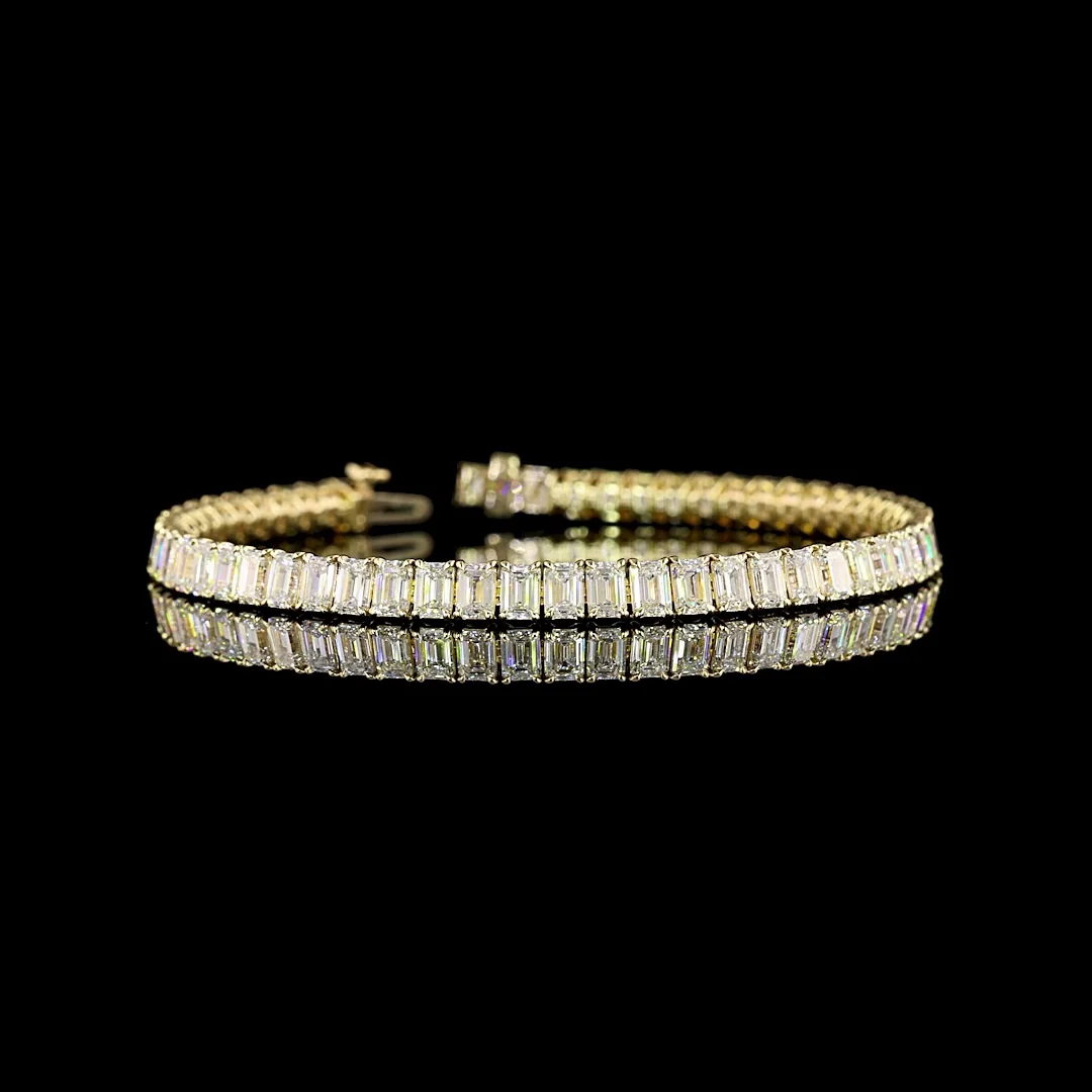 11.73 Cts 14k Yellow Gold Emerald Shape Tennis Bracelet