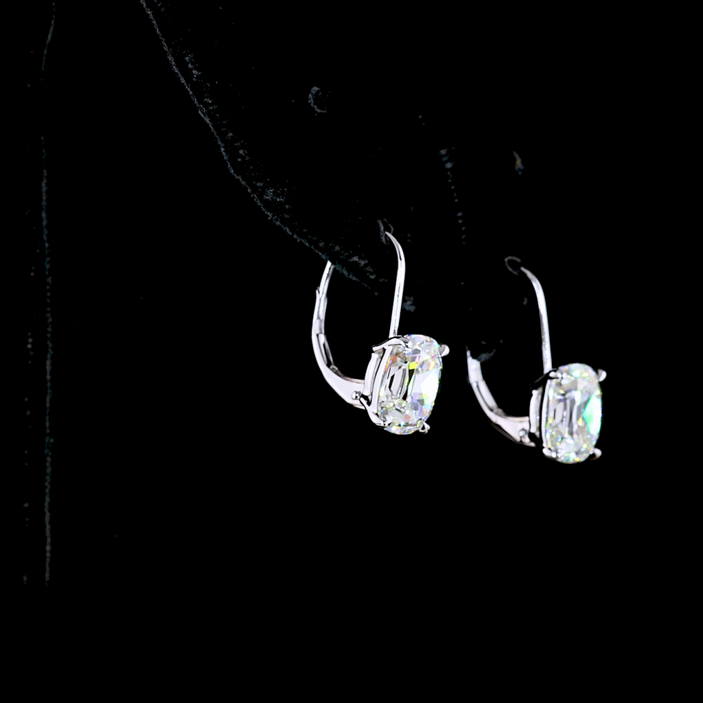 4.14 Cts 14k White Gold Antique Cushion Shape Hanging Earring