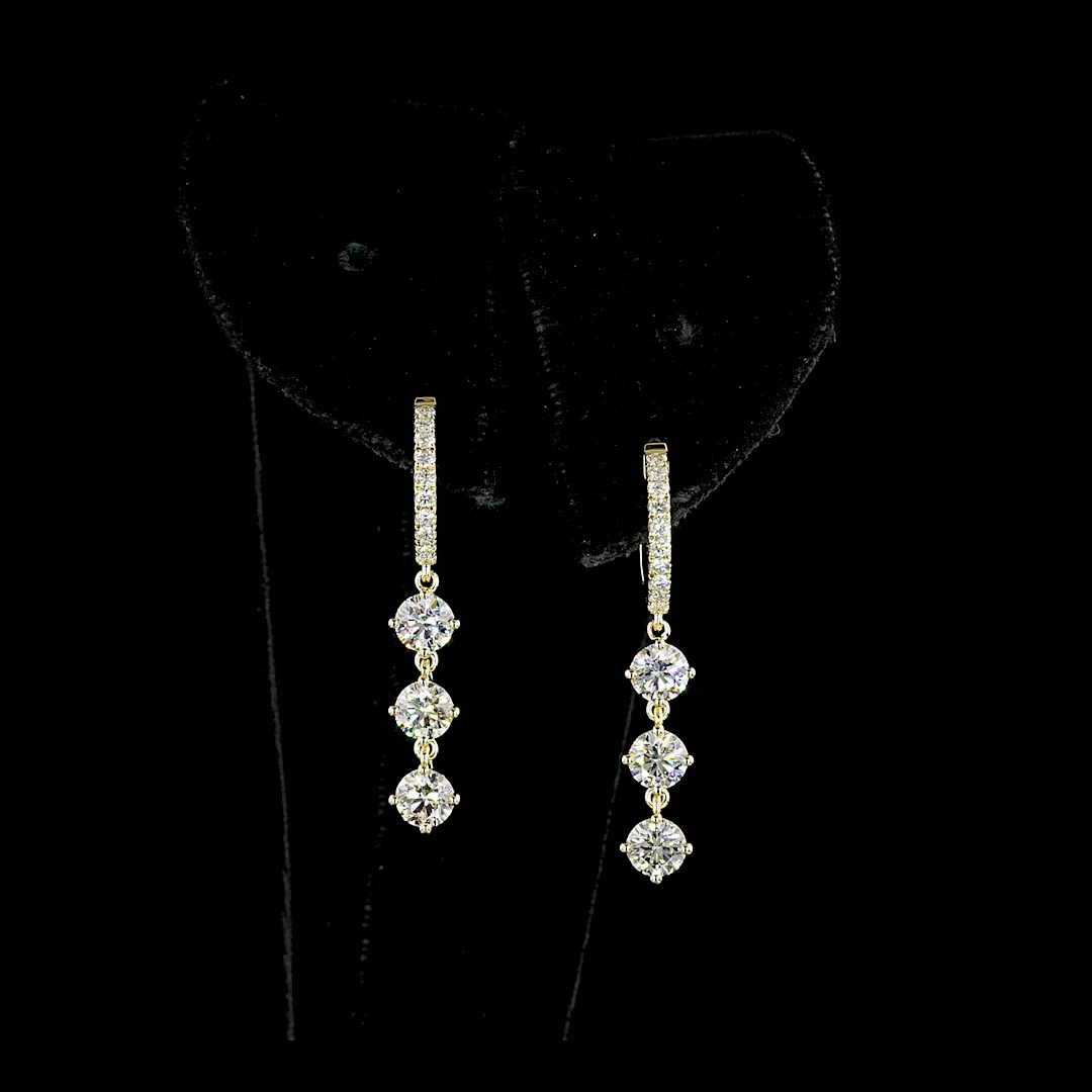 2.09 Cts 14k Yellow Gold Round Shape Hanging Earring