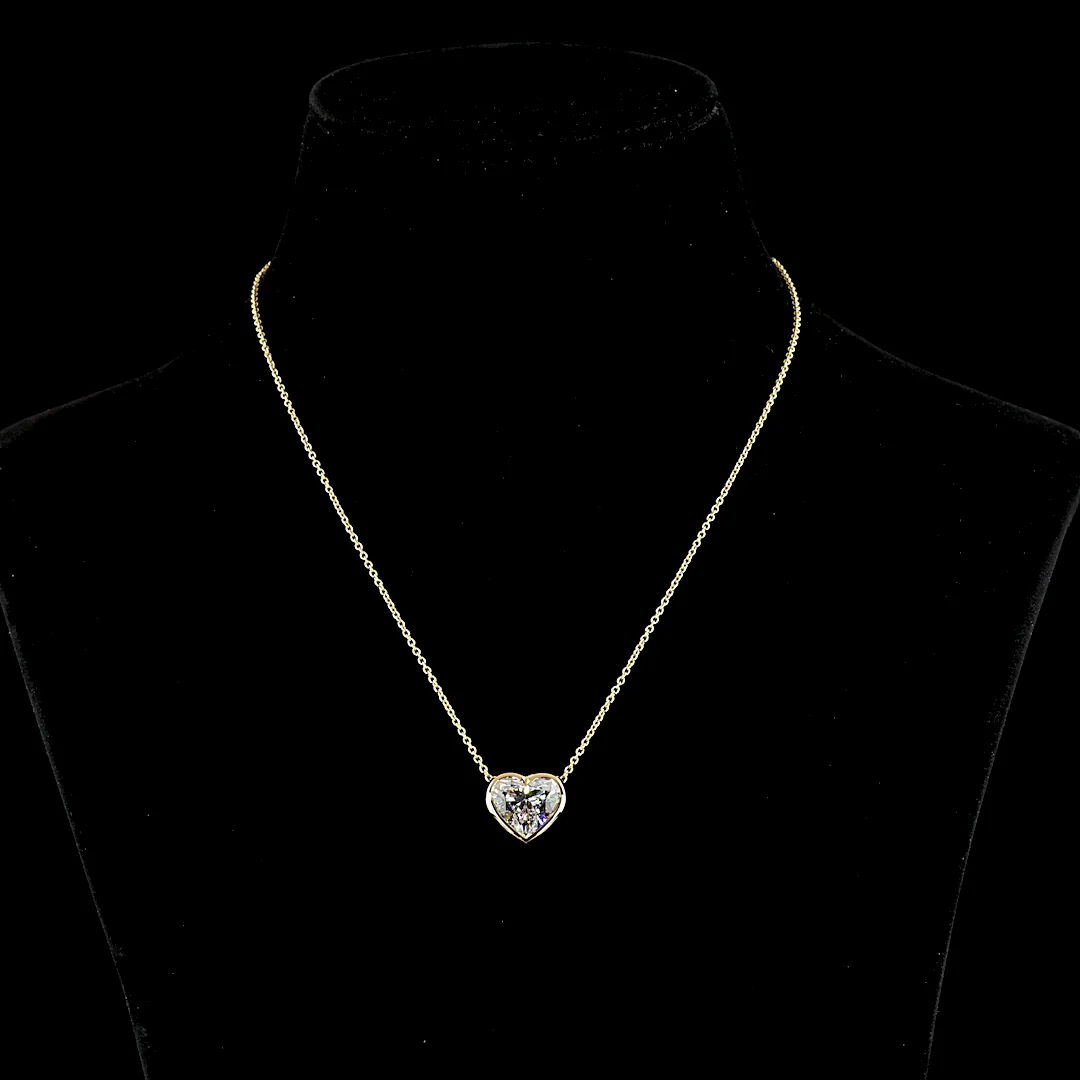 5.05 Cts 18k Yellow Gold Heart Shape Solitaire Pendant