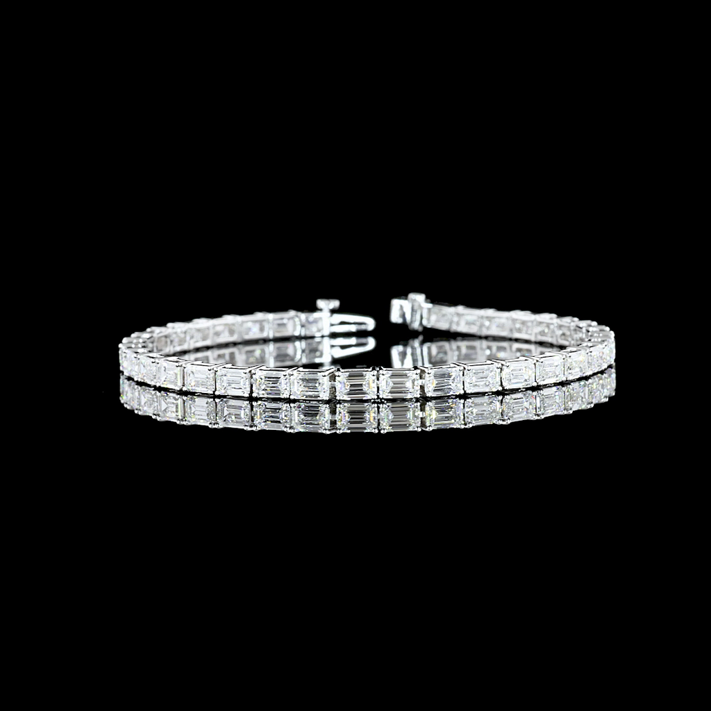 10.33 Cts 18k White Gold Emerald Shape Tennis Bracelet