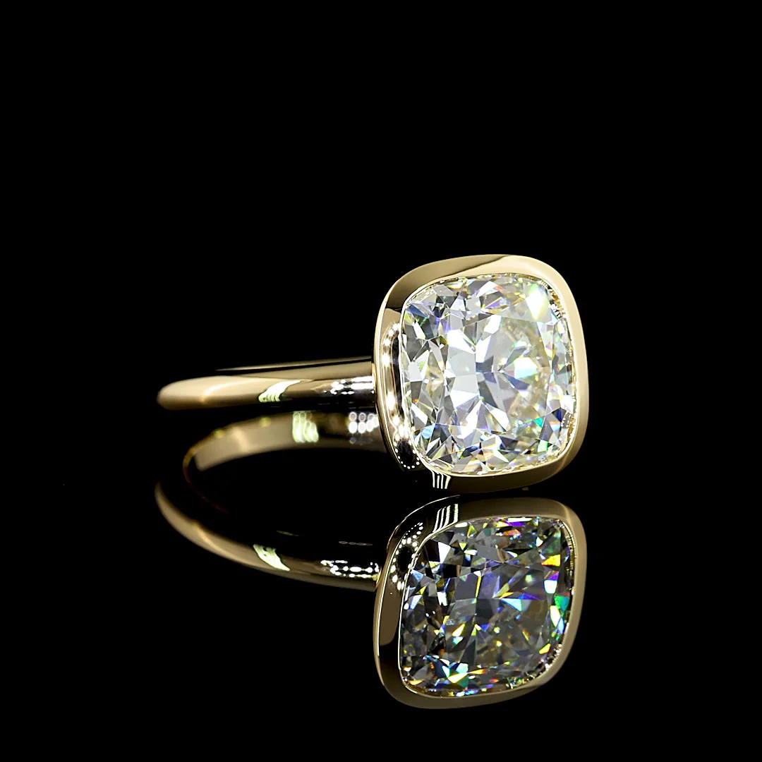 4.07 Cts 14k Yellow Gold Square Cushion Brilliant Shape Solitaire Ring