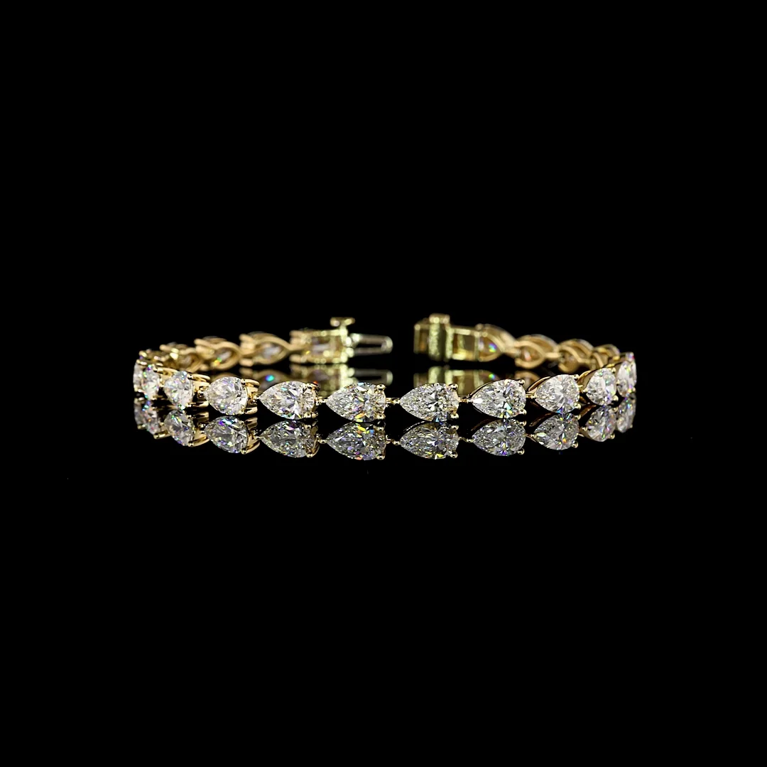 12.04 Cts 14k Yellow Gold Pear Shape Tennis Bracelet
