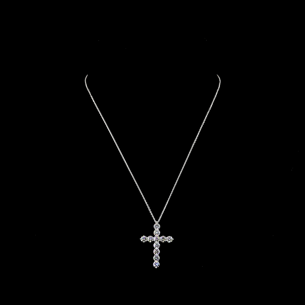 3.02 Cts 14k White Gold Round Shape Symbol Pendant