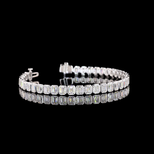 [BC14WTSEM400BNS] 4.2 Cts 14k White Gold Emerald Shape Tennis Bracelet