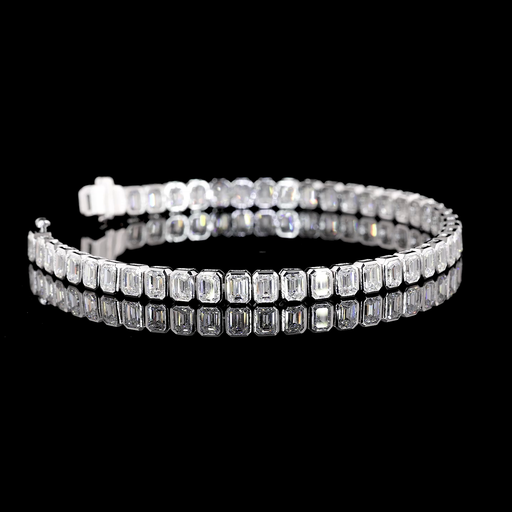 [BC14WTSEM800BNS] 8.1 Cts 14k White Gold Emerald Shape Tennis Bracelet