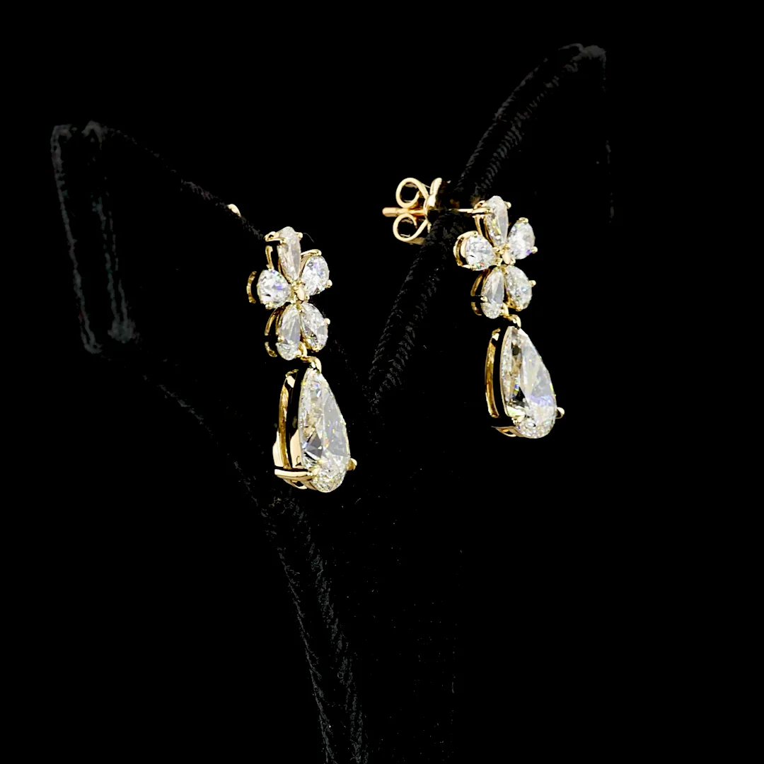 6.09 Cts 14k Yellow Gold Pear Shape Hanging Earring