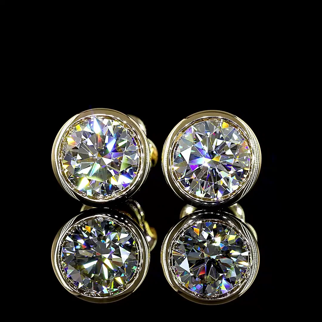 2.04 Cts 14k Yellow Gold Round Shape Studs Earring